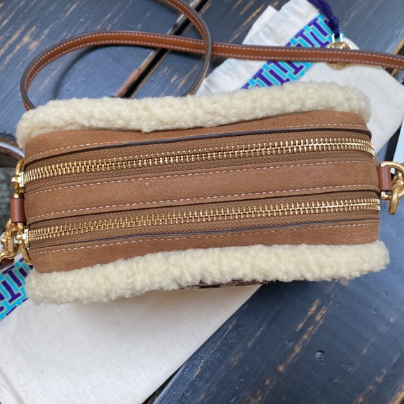 Tory Burch Perry Bombe Shearling Mini Bag - Picture 9 of 16